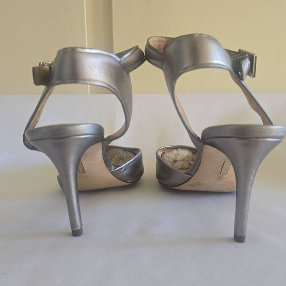 Louise et Cie Silver Slingback Point Toe Pumps, EUC, Sz. 9 - Picture 6 of 7